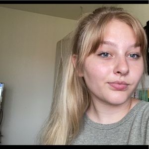 Meet your Posher, Mikayla